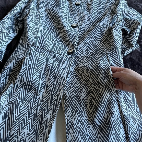 Cabi Jacket Size M gently used - Picture 7 of 14